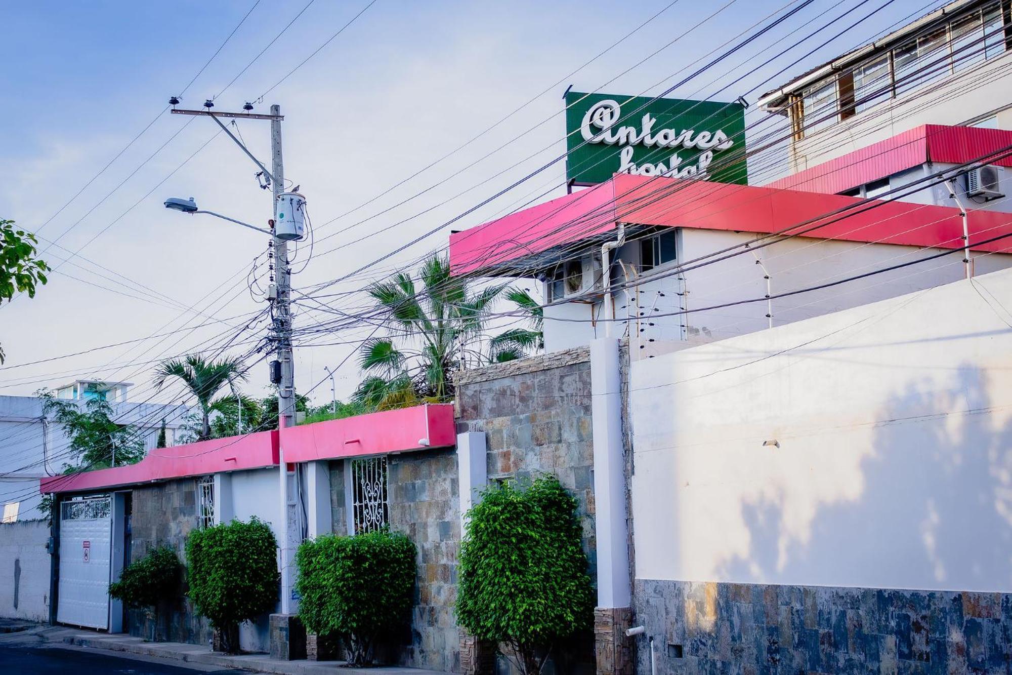 Hostal Antares Manta Kültér fotó