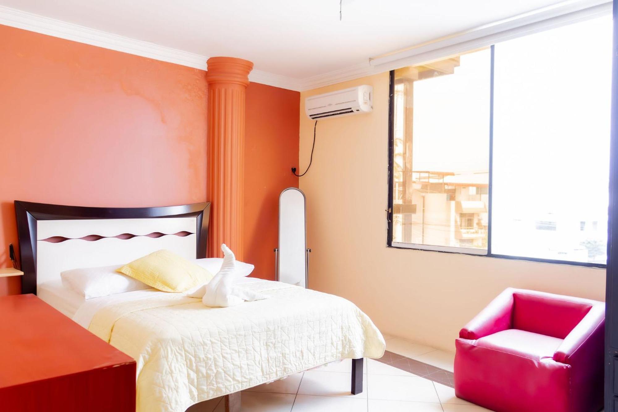 Hostal Antares Manta Kültér fotó