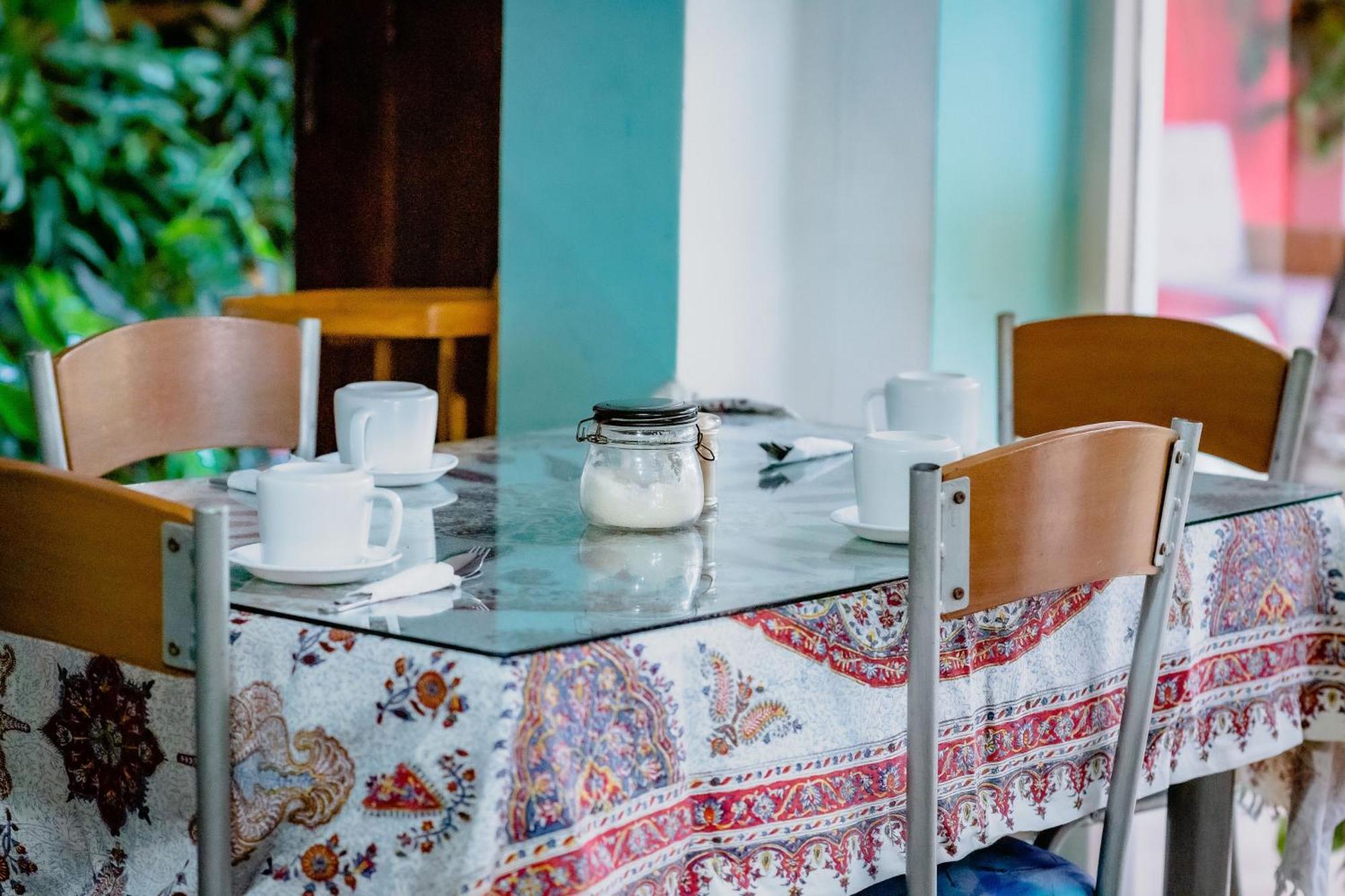 Hostal Antares Manta Kültér fotó